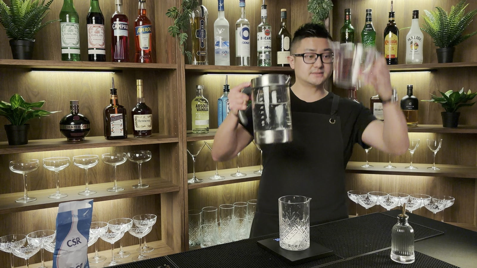 How Much Ice Should You Use in a Cocktail?